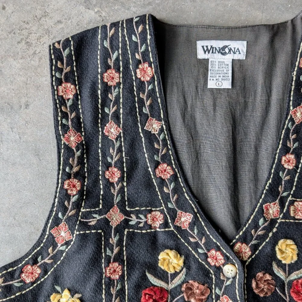 Vintage Winona Knits Navy Red Yellow Floral Embroidered Wool Vest large - Picture 2 of 6